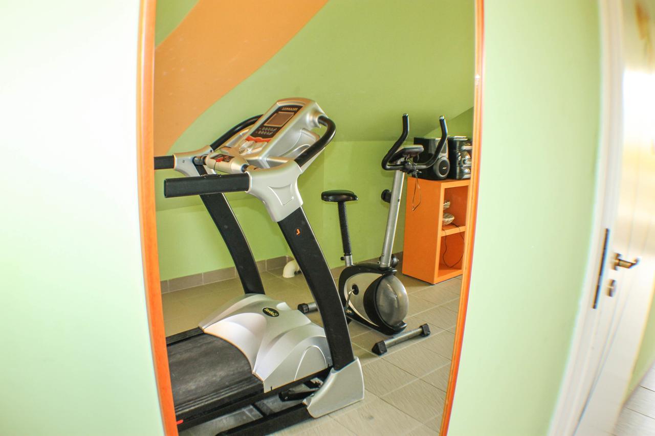 Hotel Jarja Hajduszoboszlo Bagian luar foto