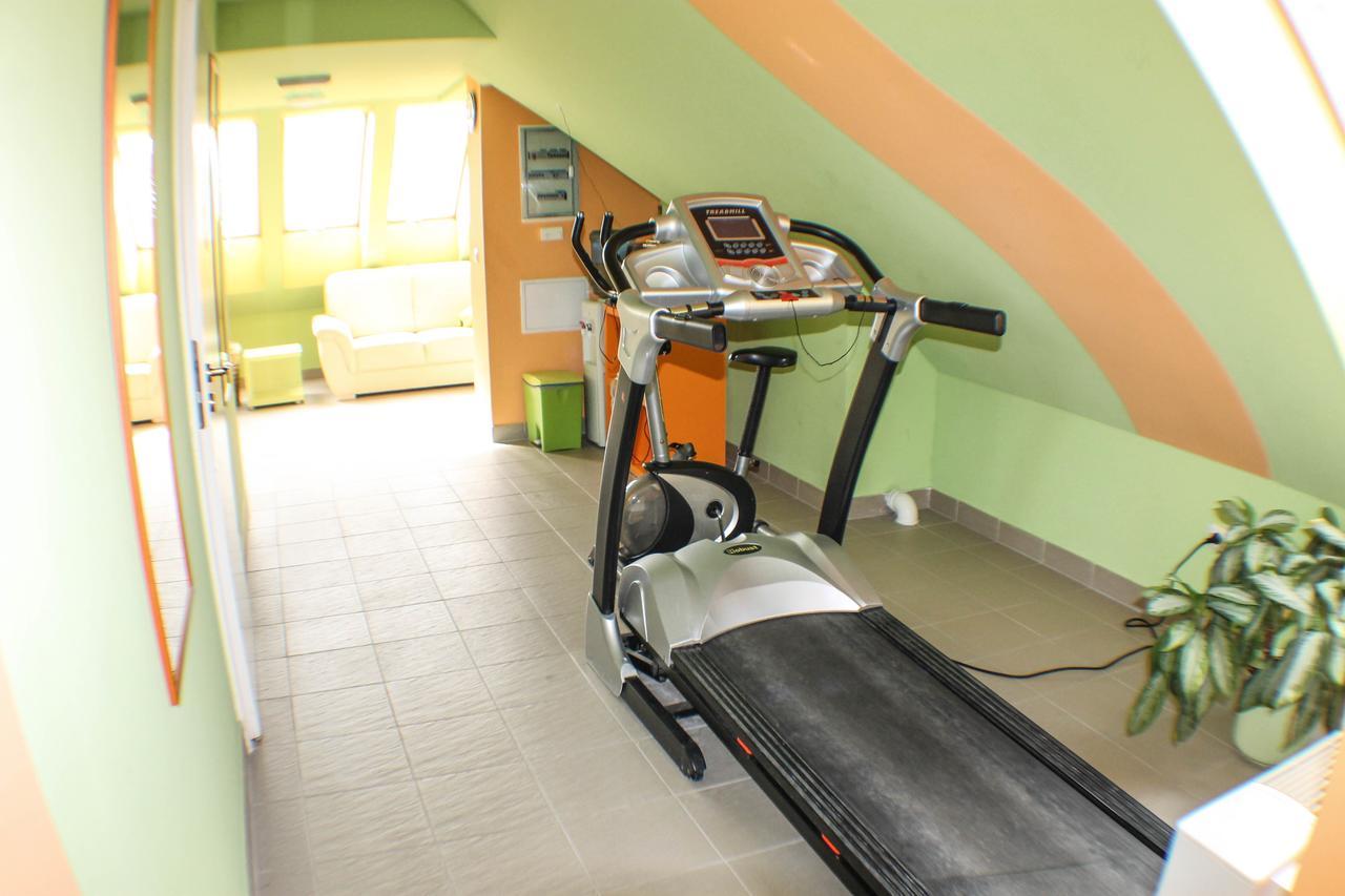 Hotel Jarja Hajduszoboszlo Bagian luar foto