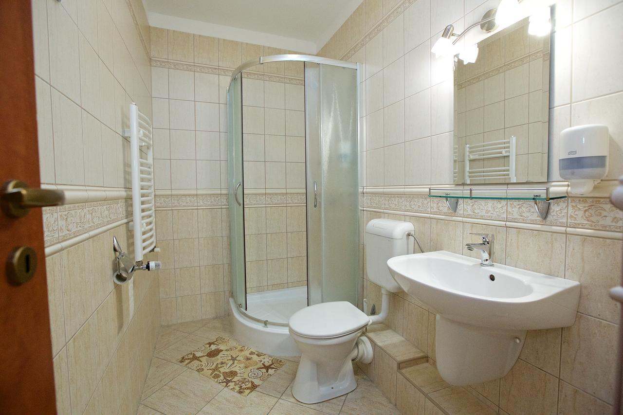 Hotel Jarja Hajduszoboszlo Bagian luar foto
